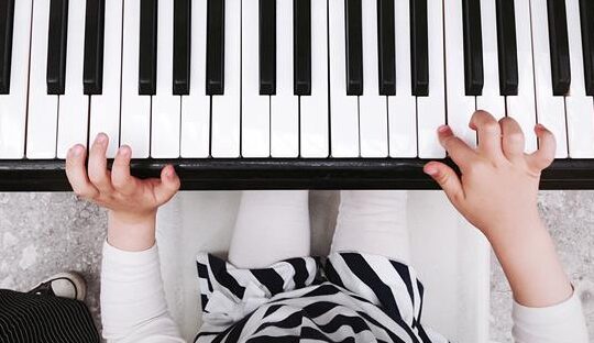 Descubre las diferencias clave entre piano y teclado